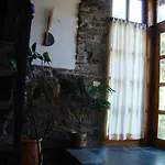 Casa Dos Pedrouzos * Doncos