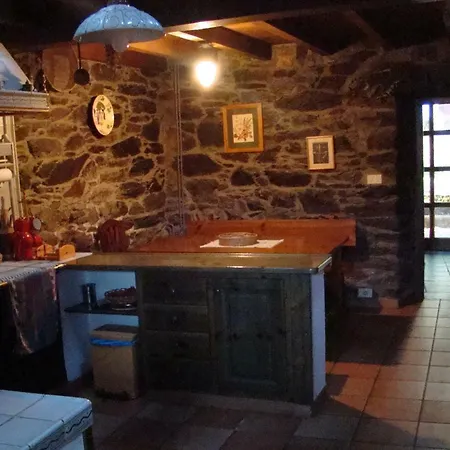 Casa Dos Pedrouzos בקתה Doncos