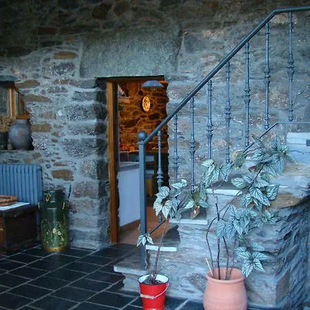 בקתה Casa Dos Pedrouzos *