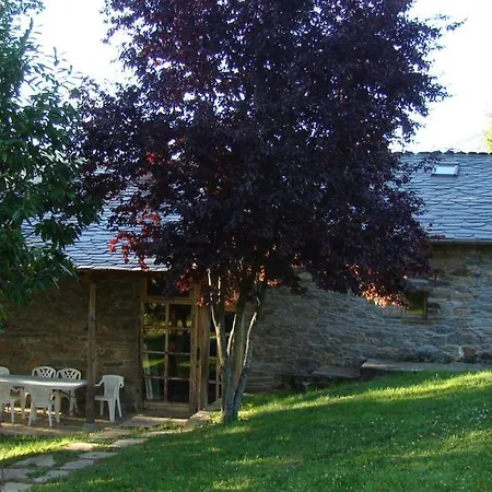 Casa Dos Pedrouzos * Doncos