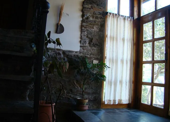 Casa Dos Pedrouzos * Doncos